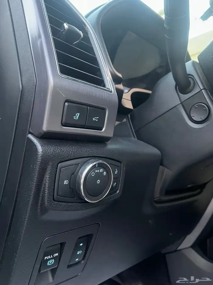 فورد إكسبيديشن بلاتينوم 2019 (Platinum) وارد الجزيرة مخزن 30