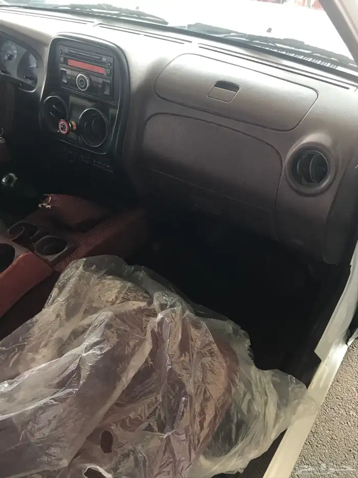 نيسان غمارتين GL-E موديل 2015 15