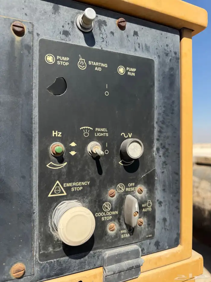 مولد كهرباء Caterpillar للبيع على حالته 3