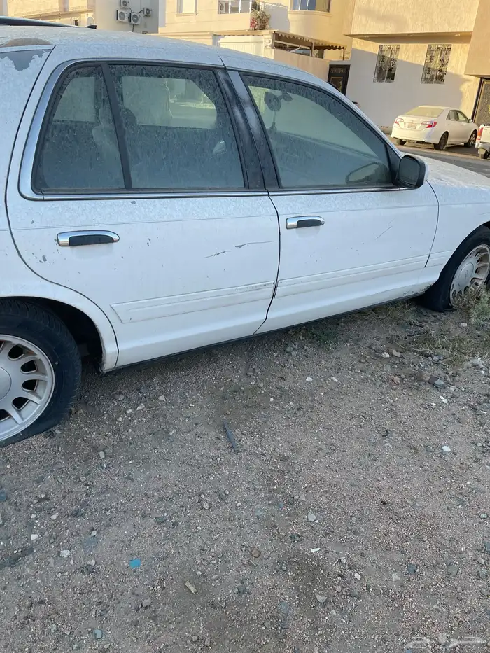 فورد كراون فكتوريا تشليح موديل 2001 2
