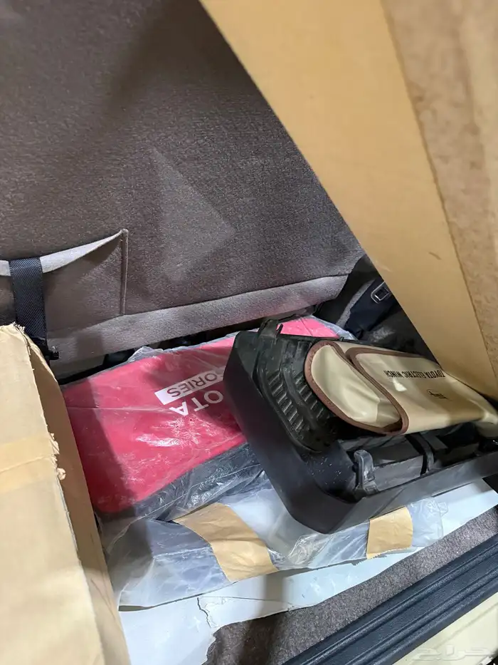 تويوتا ربع 2025 فل كامل قير تماتيك سعودي عداد 6 الاف فقط 14