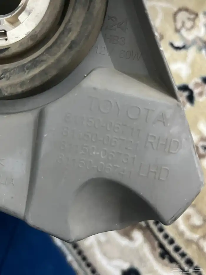 للبيع شمعات كامري 2011 نضيفه 6