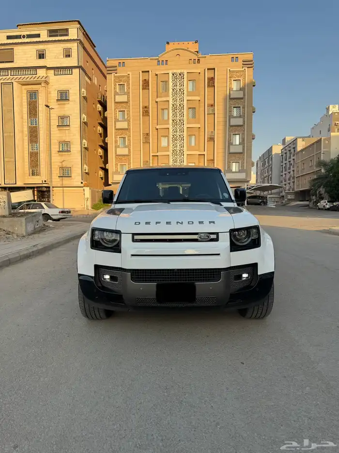 لاندروفر ديفندر SE400 2024 1