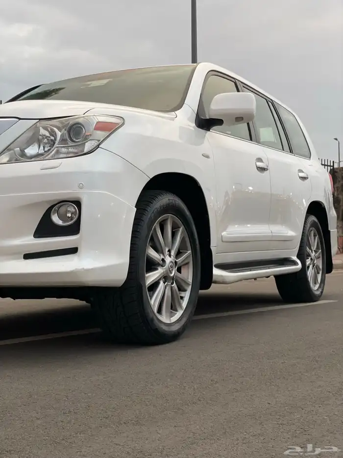 لكزس 2011 قل dd ماشي180 الف 13