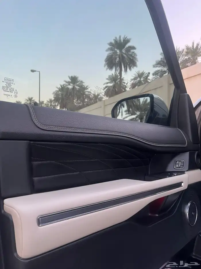 فورد إكسبيديشن بلاتينوم 2019 (Platinum) وارد الجزيرة مخزن 25