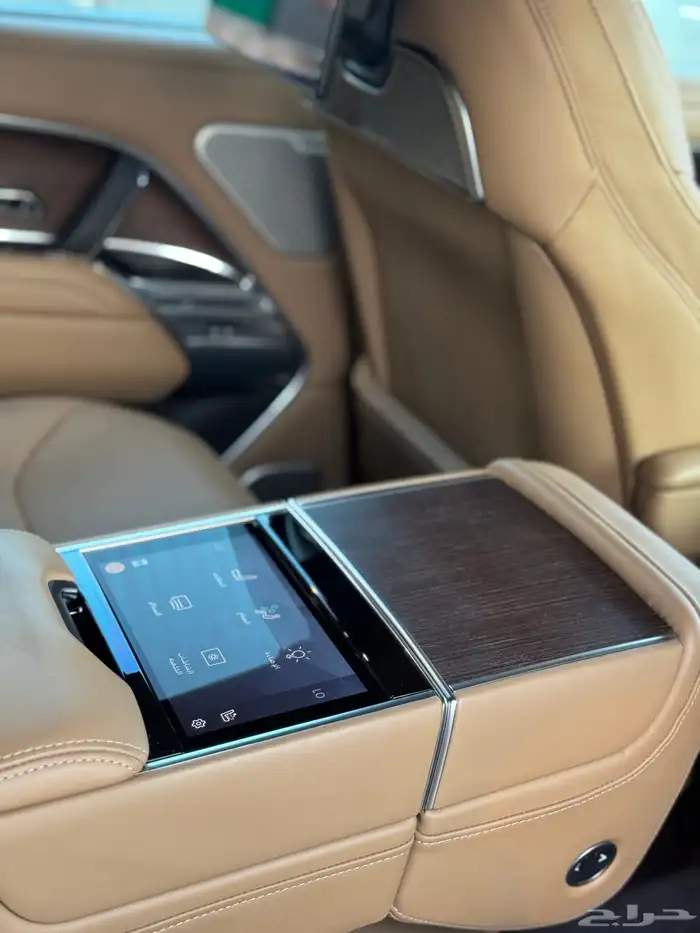 رنج روفر فوج اوتوبيقرافي 2023 V8 - بحالة الوكالة 14