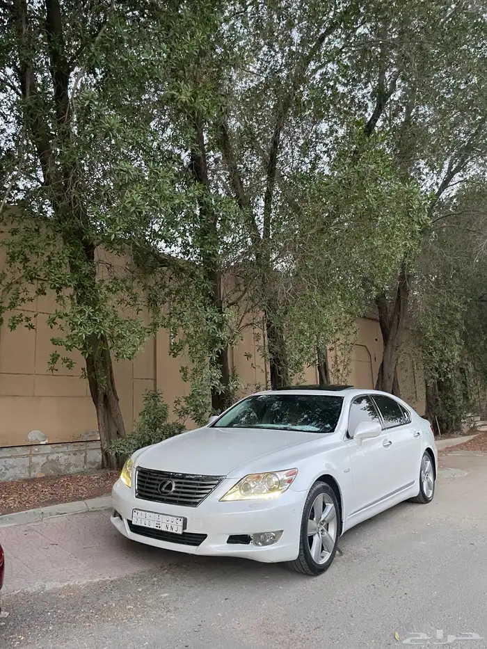 لكزس 460 موديل 2007 4