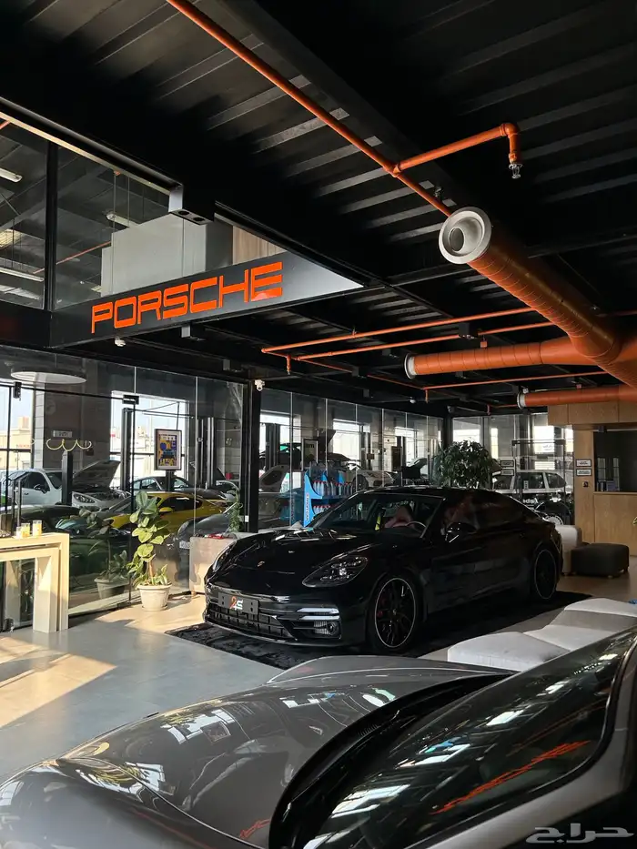 فحص و صيانة وبرمجة وقطع غيار سيارات بورش 0