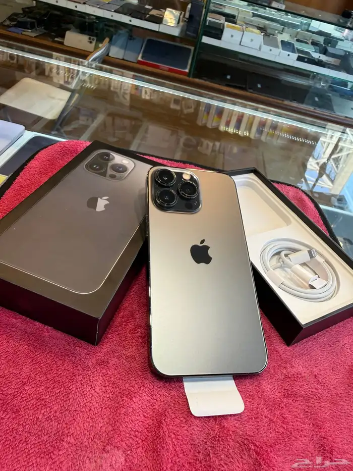 آيفون 13 برو 128 قيقاء بطارية 92 مع كرتونه وكامل اغراضه 1