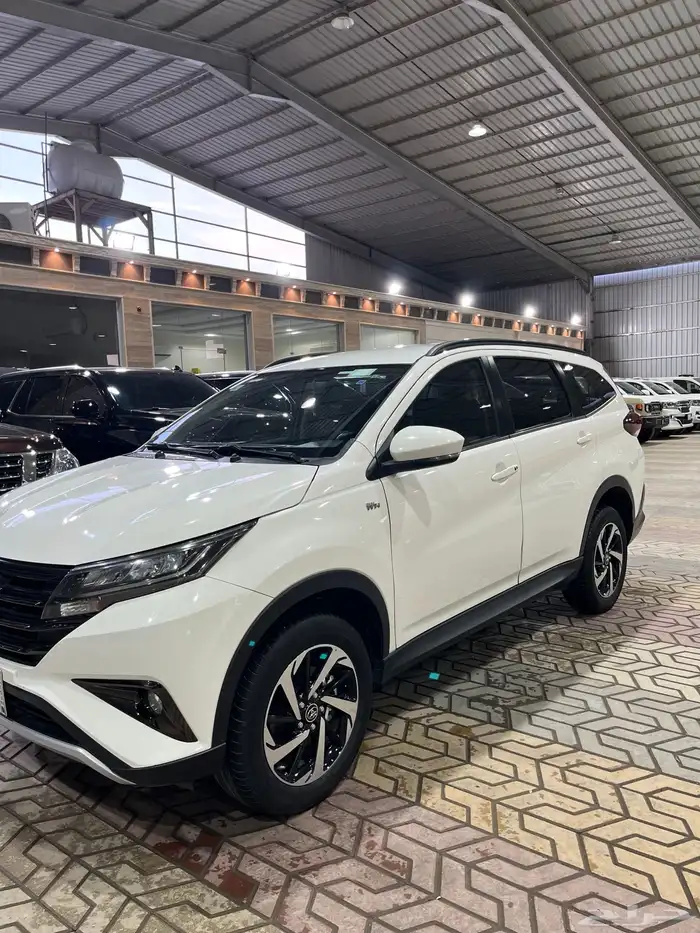 تويوتا راش 2023 فل كامل سعودي نظيف 2