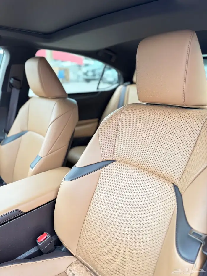 لكزس ES300h AH 2021 9