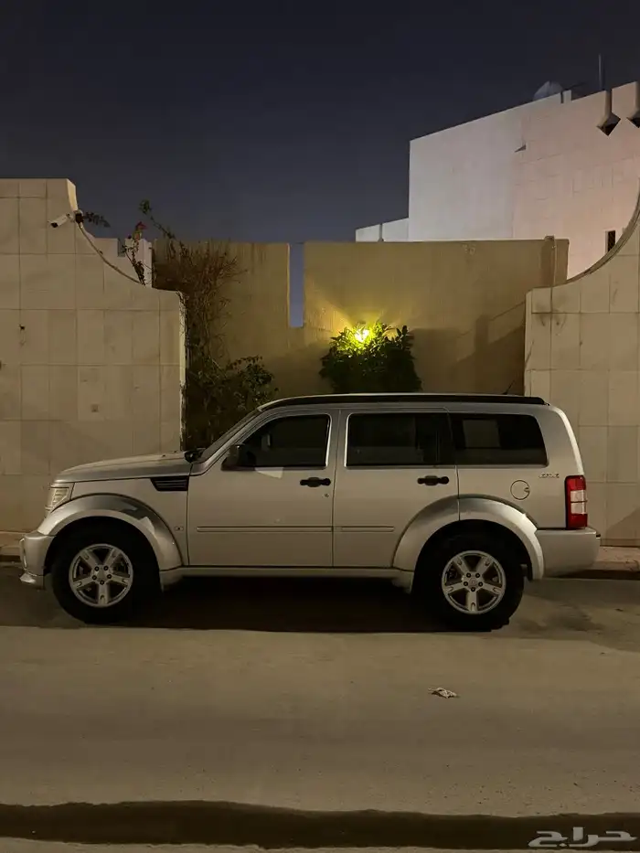 دودج نيترو 2011 5