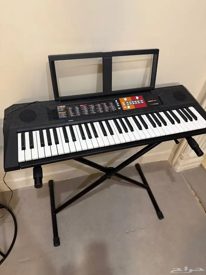بيانو ياماها مع الستاند 0