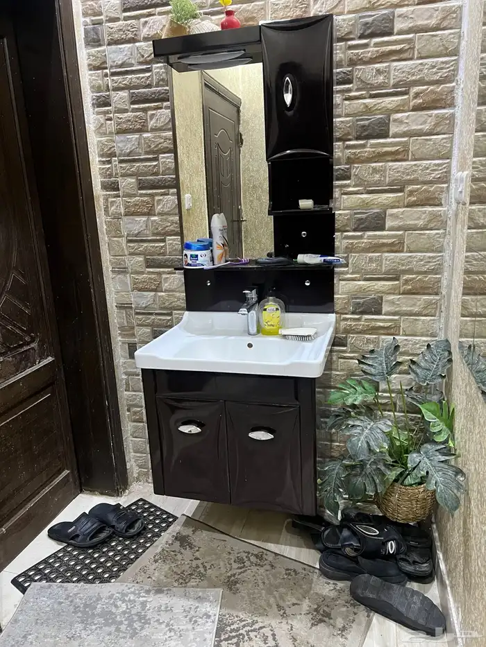 كنب طقم كامل تركي مع ستاره وحوض مغسله معدولاب 0