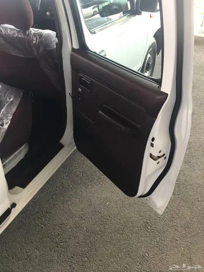 نيسان غمارتين GL-E موديل 2015 10