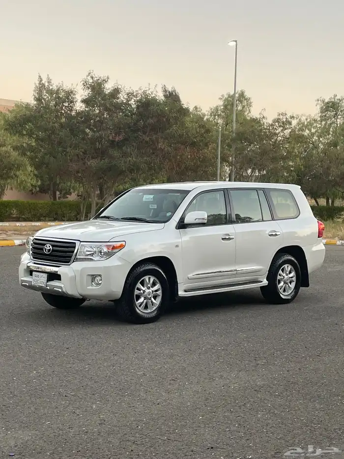 جيب صالون 2012 ستة سلندر قير اتوماتيك 12