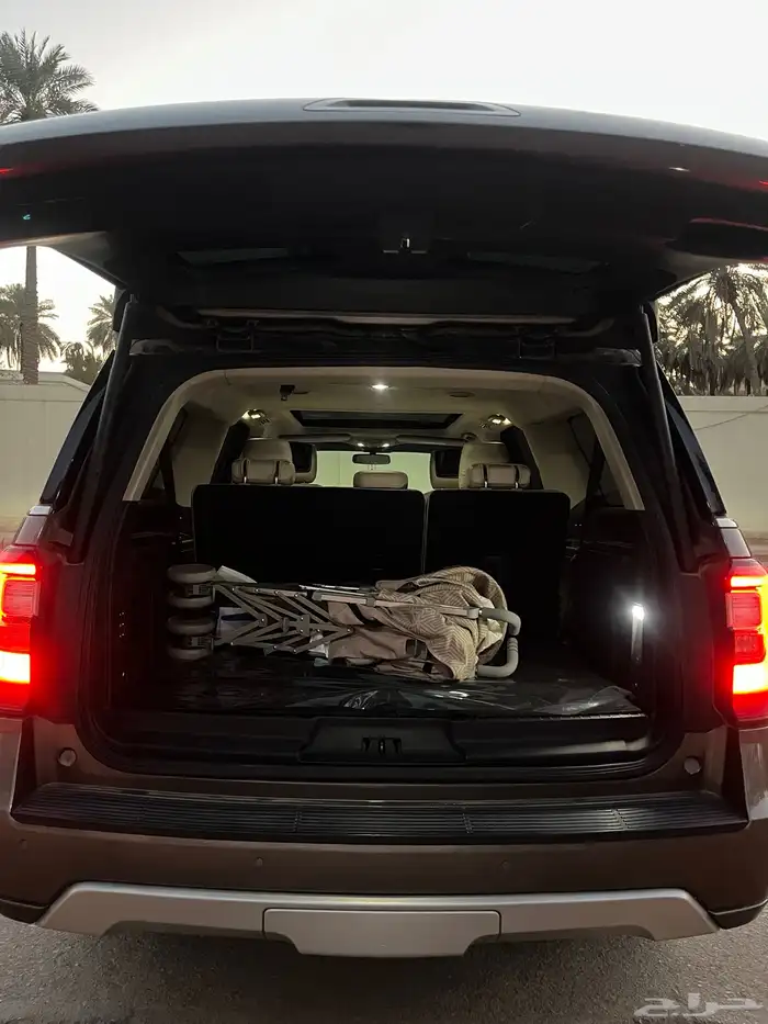 فورد إكسبيديشن بلاتينوم 2019 (Platinum) وارد الجزيرة مخزن 64