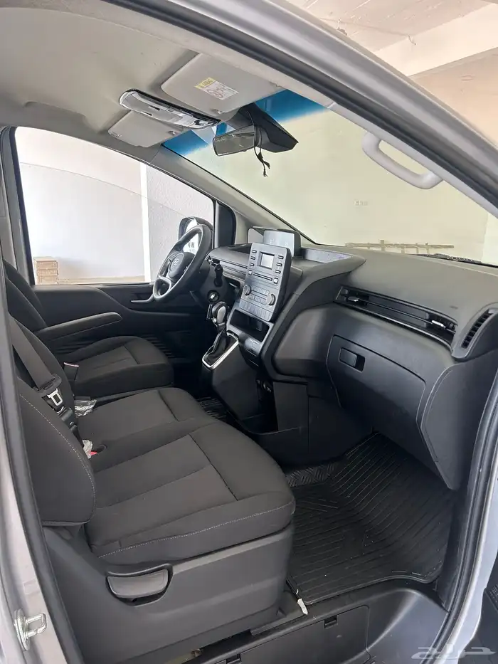 ستاريا 2022 ديزل بطاقة جمركية 11 راكب 9