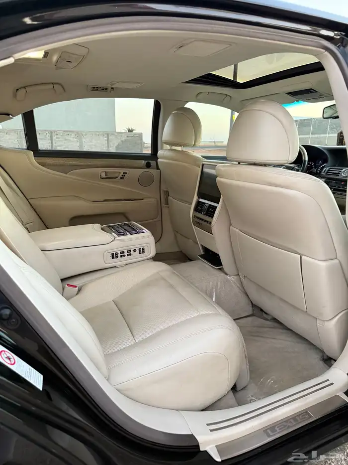 لكزس 2013-  460 LS 24