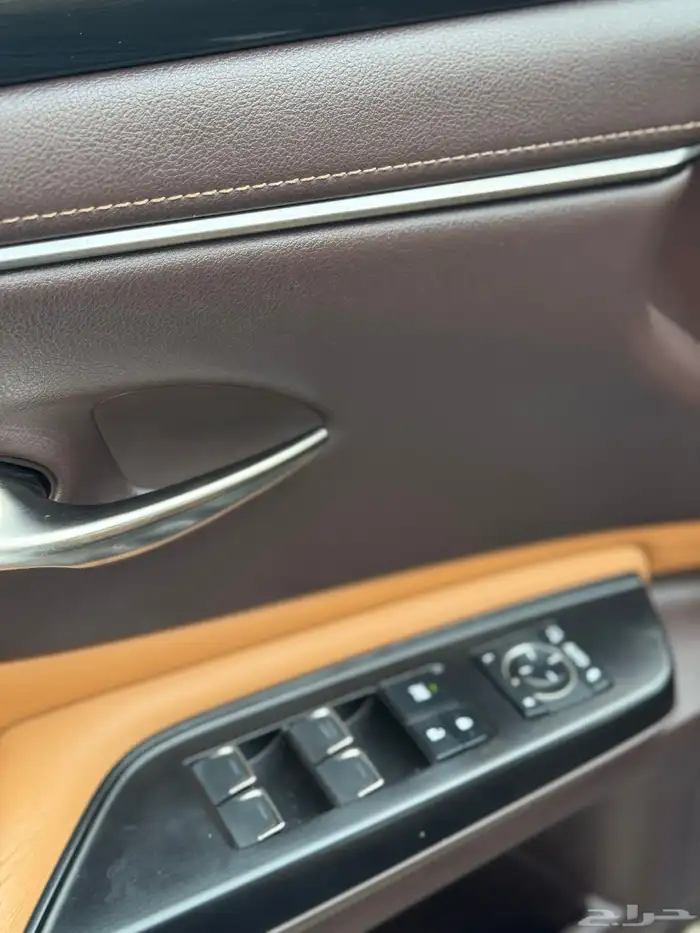 لكزس ES300h AH 2021 10