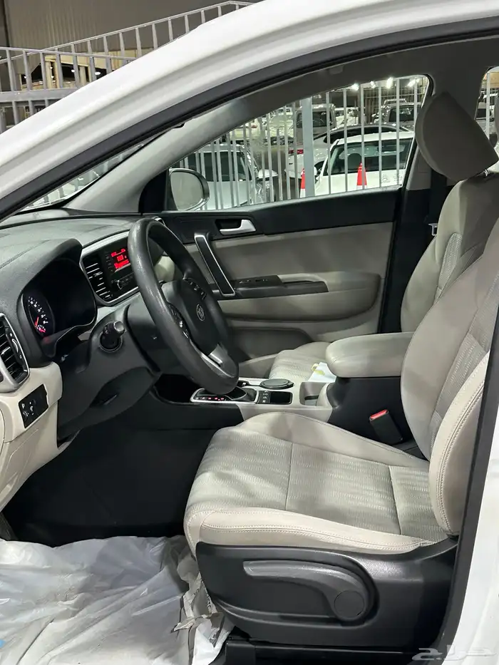 كيا سبورتاج 2020 دبل لدى معرض(عبيد الرشيدي) 24