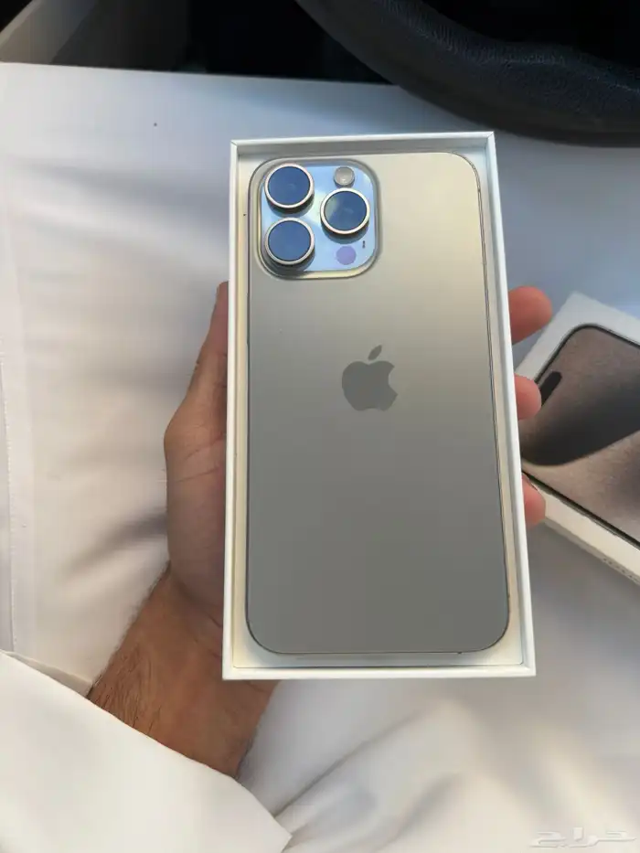 ايفون15 برو ماكس 6