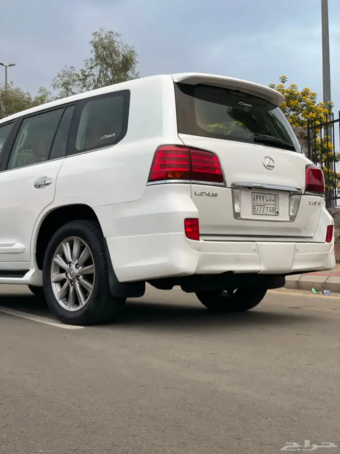 لكزس 2011 قل dd ماشي180 الف 5