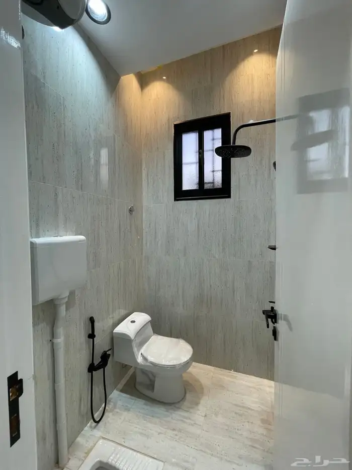 للبيع شقق علويه شغل راقي وسط الخدمات بخميس مشيط بسعر 500الف 13