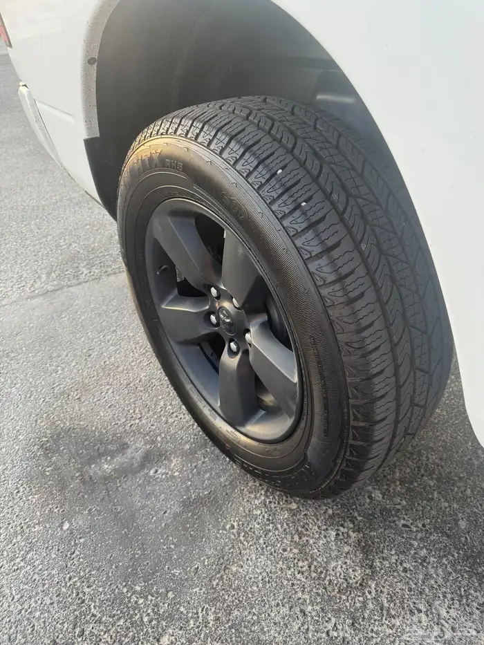 رام دوج كلاسيك بلاك ادشن موديل 2022 للبيع 5