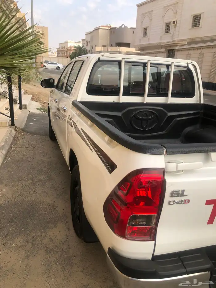 تويوتا هايلوكس 2022 3