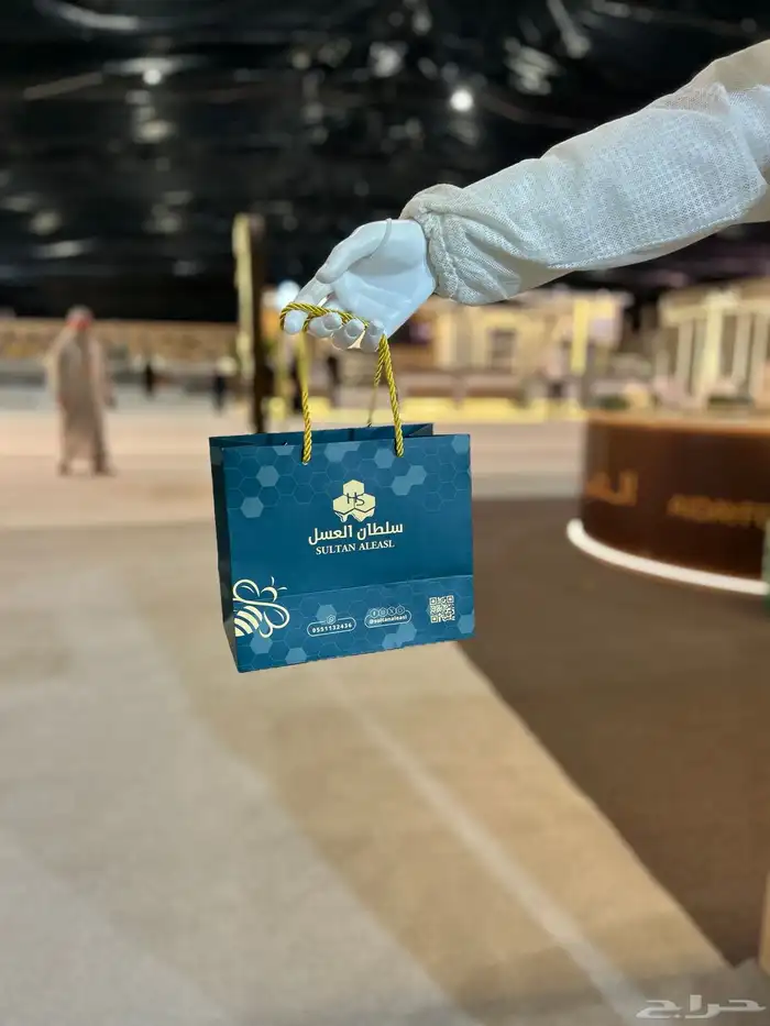 تيشيرت تطريز طباعة الأكواب ستكرات لوقو جلد 1