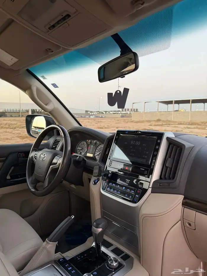 جيب لاندكروزر 2020 6 سلندر GXR1 50