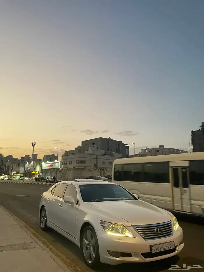 لكزس 460 موديل 2007 5
