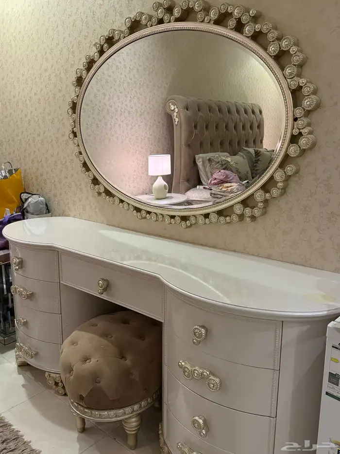 غرفة نوم كامله من المطلق للبيع المستعجل 0