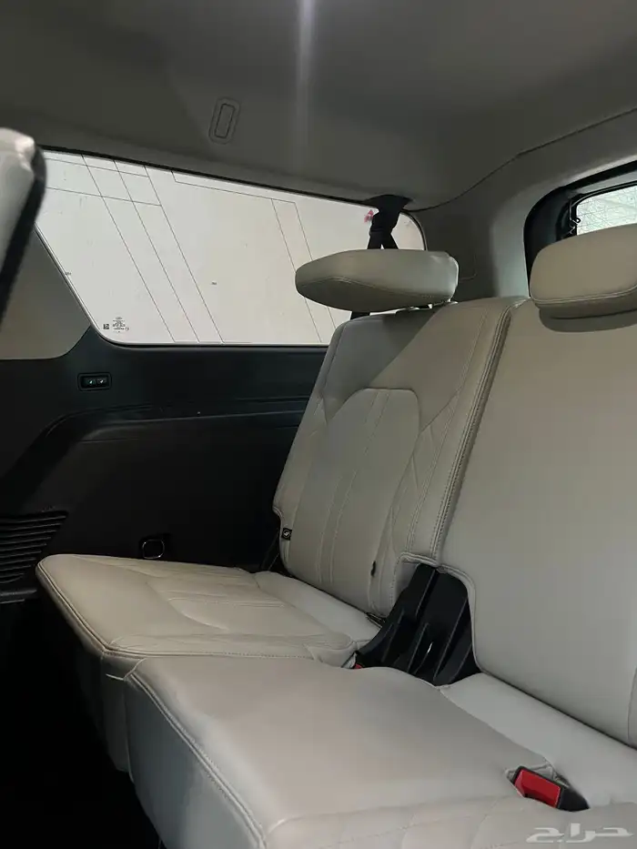 فورد إكسبيديشن بلاتينوم 2019 (Platinum) وارد الجزيرة مخزن 49