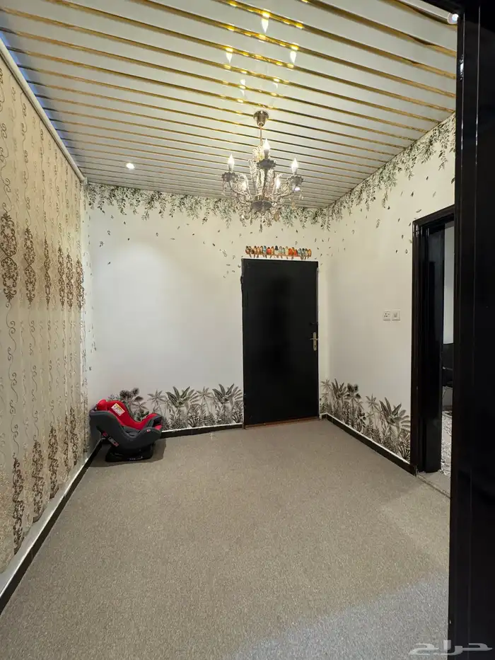 بيت للايجار دور ومدخلين وحوشين مؤثث الموقع المخواة الجوة 13