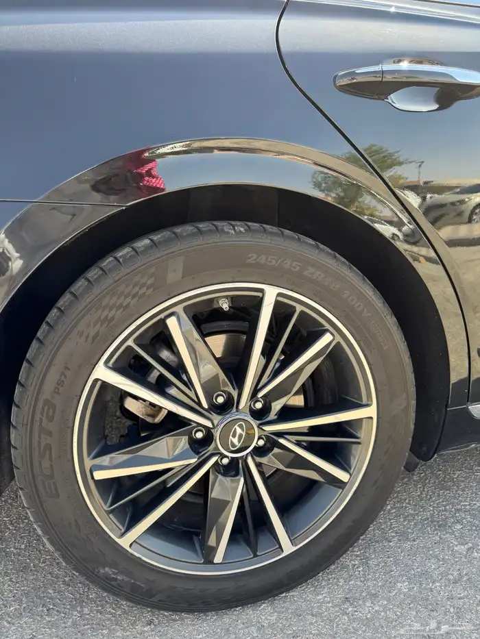 ازيرا 2021 6سلندر 2