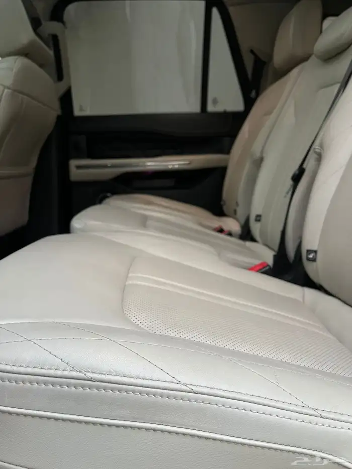 فورد إكسبيديشن بلاتينوم 2019 (Platinum) وارد الجزيرة مخزن 47