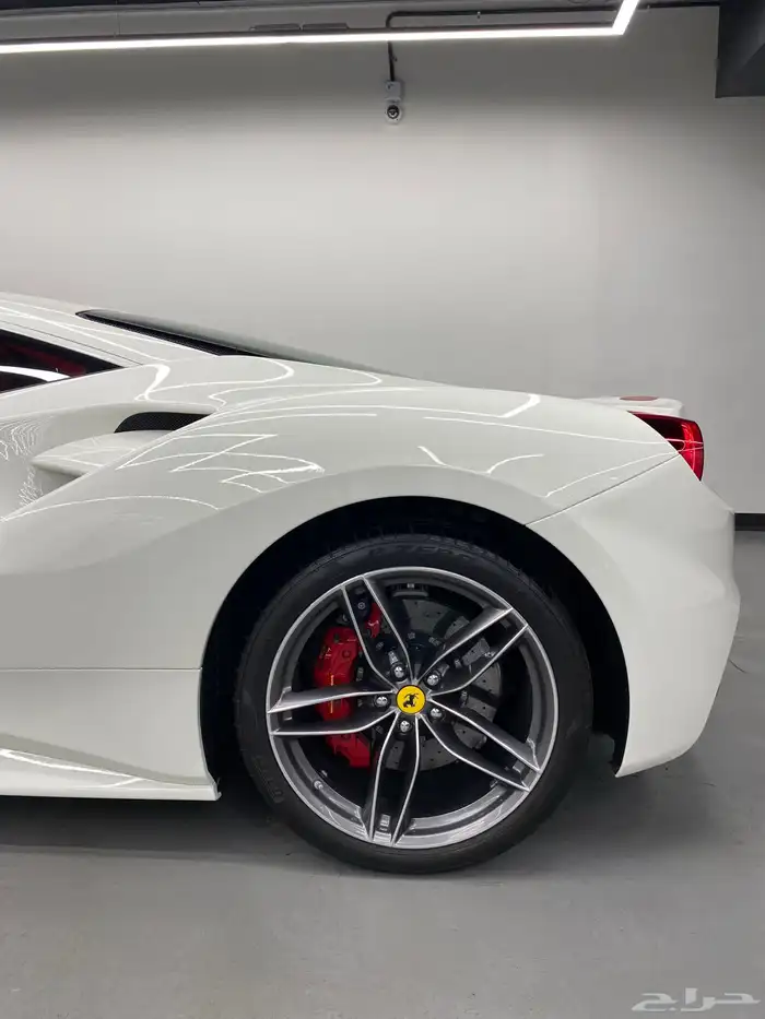 فيراري 488 GTB 6