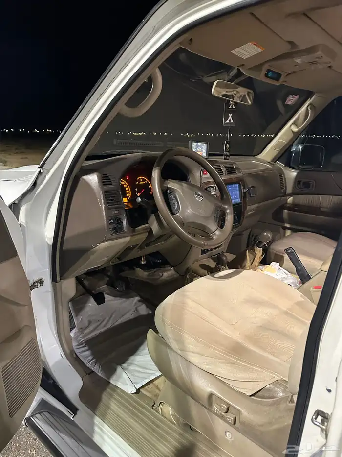 للبيع فتك 2004 LS2 9