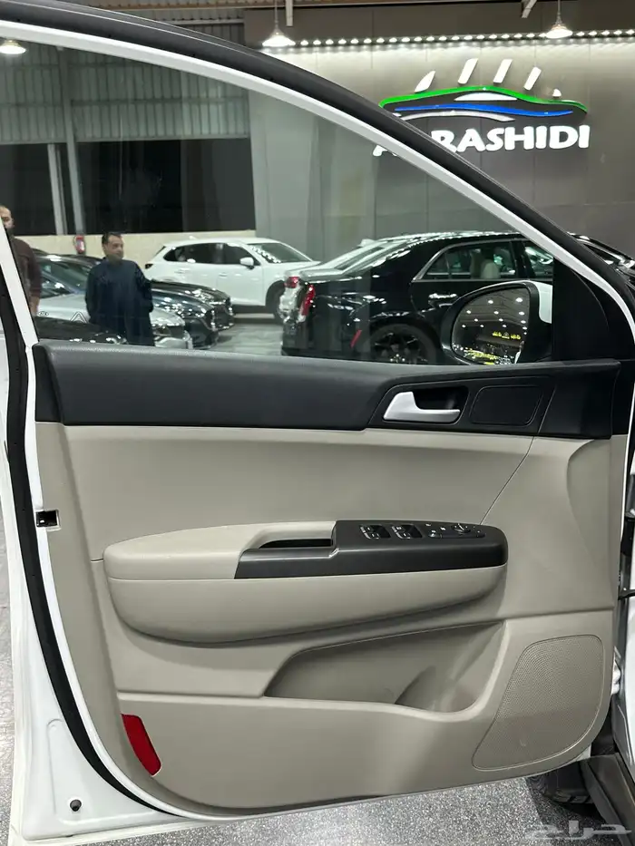 كيا سبورتاج 2020 دبل لدى معرض(عبيد الرشيدي) 35