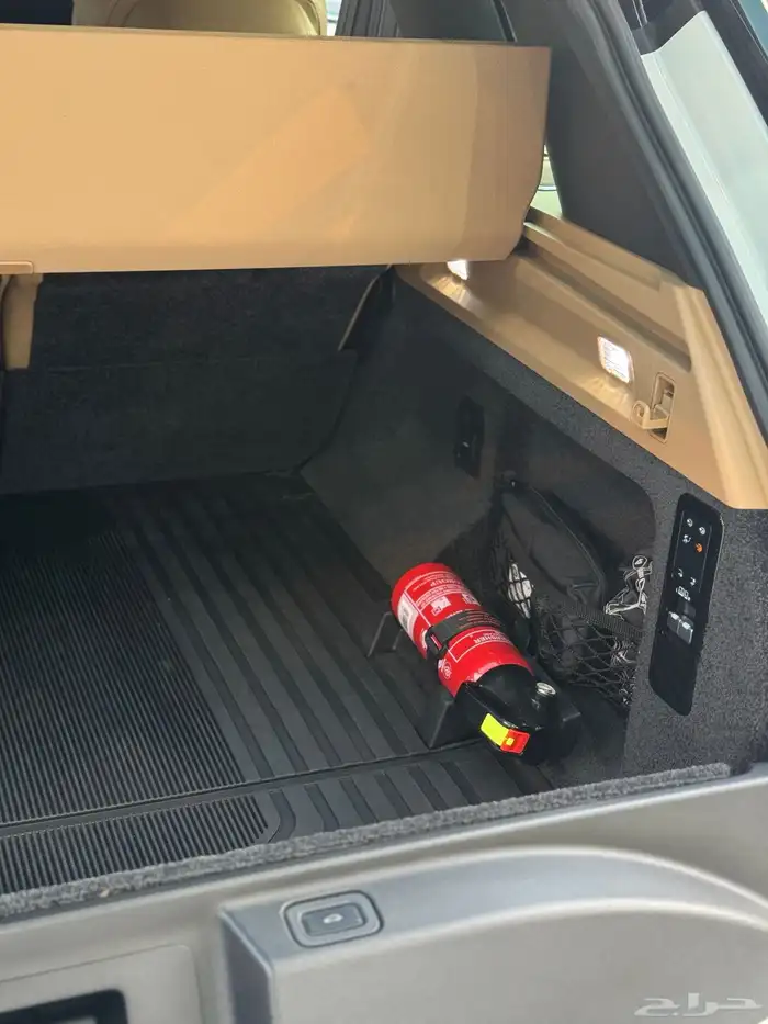 رنج روفر فوج اوتوبيقرافي 2023 V8 - بحالة الوكالة 19