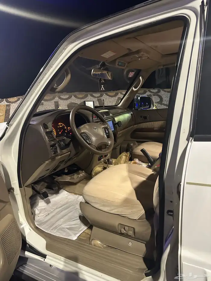 للبيع فتك 2004 LS2 5