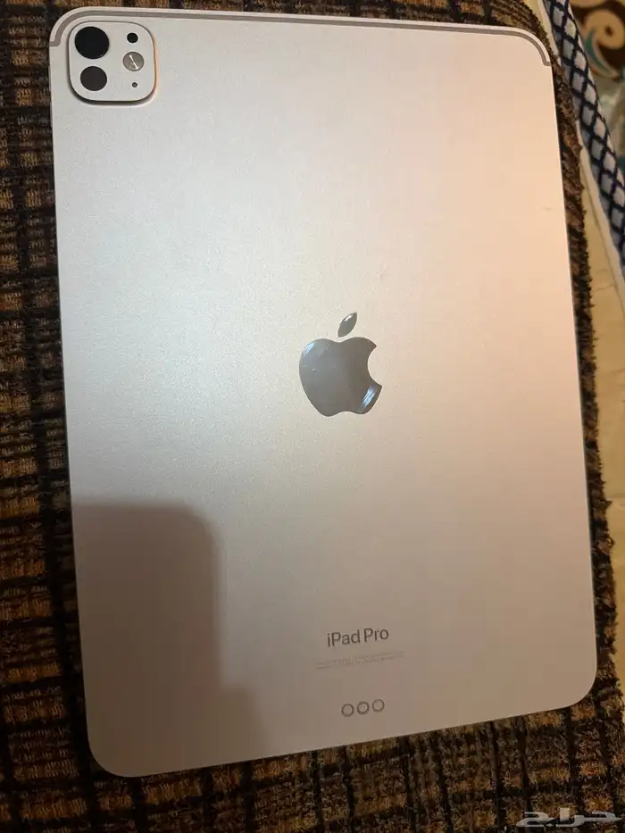 ايباد برو M4 فضي 256 قيقا 0