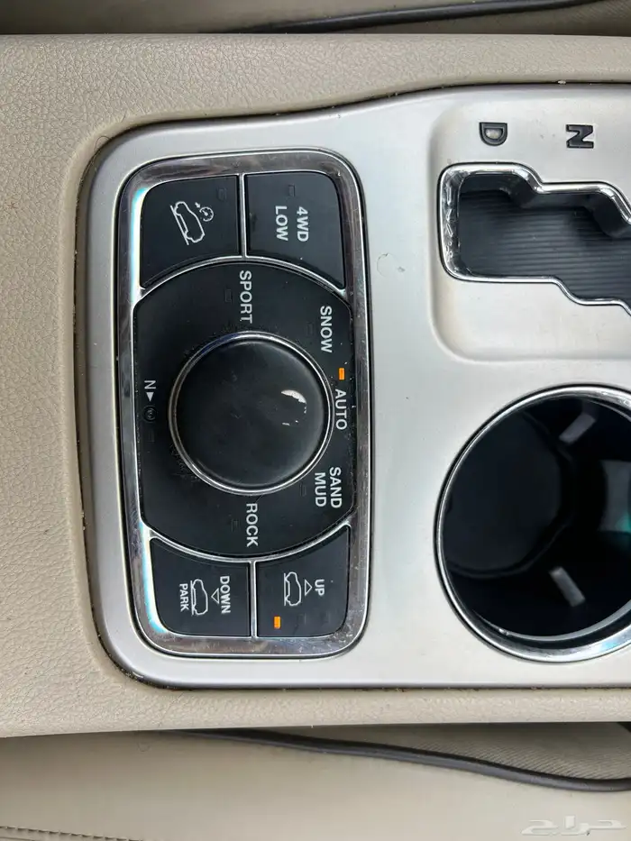 جيب جراند شروكي اوفر لاند بودي وكاله 2011 سعودي 16