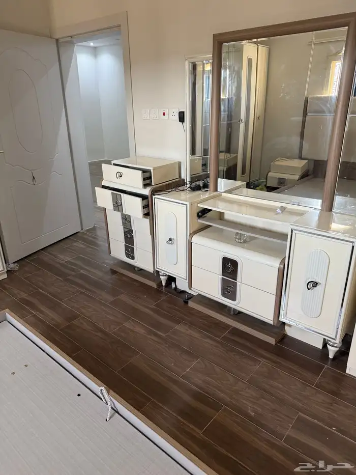 غرفة نوم ( دولاب سرير تسريحه 7