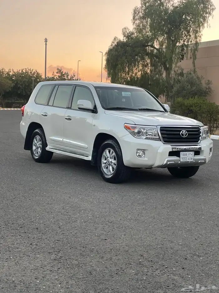 جيب صالون 2012 ستة سلندر قير اتوماتيك 7