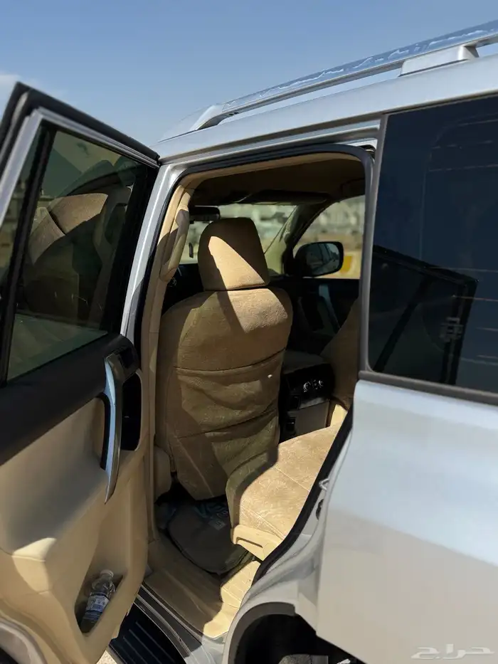 للبيع  تويوتا برادو 2017   رمادي   ستة سلندر   183 ألف ممشى 7