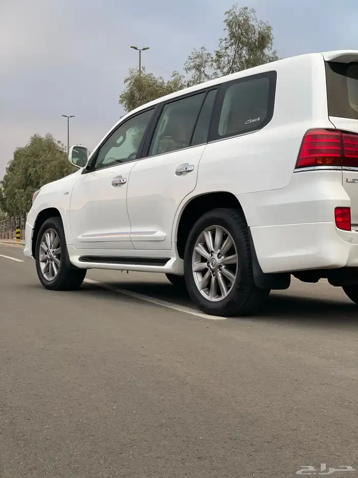 لكزس 2011 قل dd ماشي180 الف 6