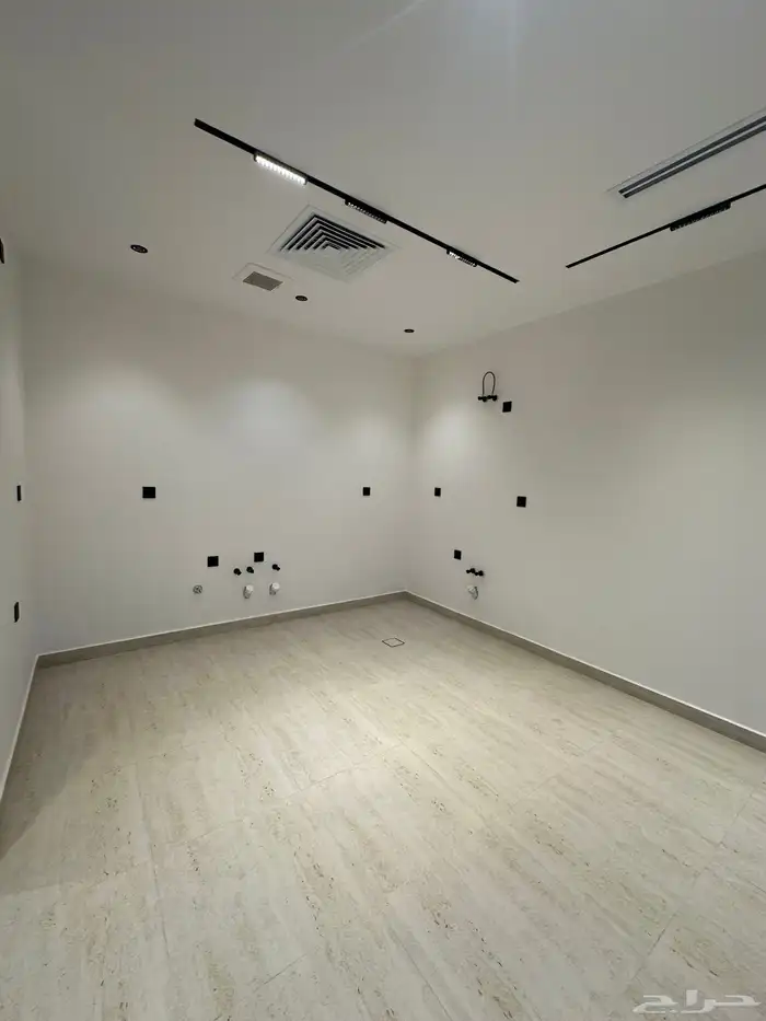 شقة للإيجار بحي الروضة 9